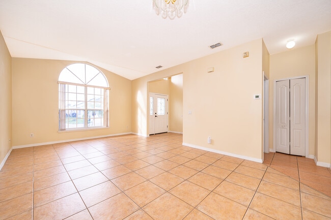 Photo - 10831 Leader Ln