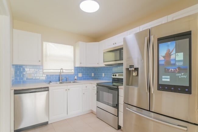 Photo - 1115 N Brevard St