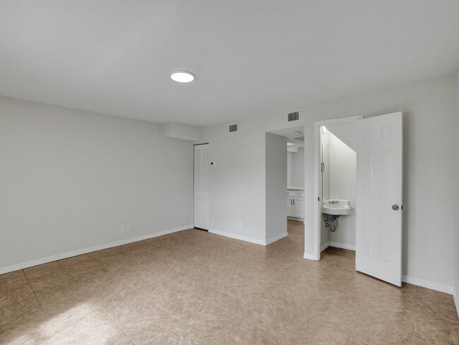 Photo - 8503 NW 35th Ct