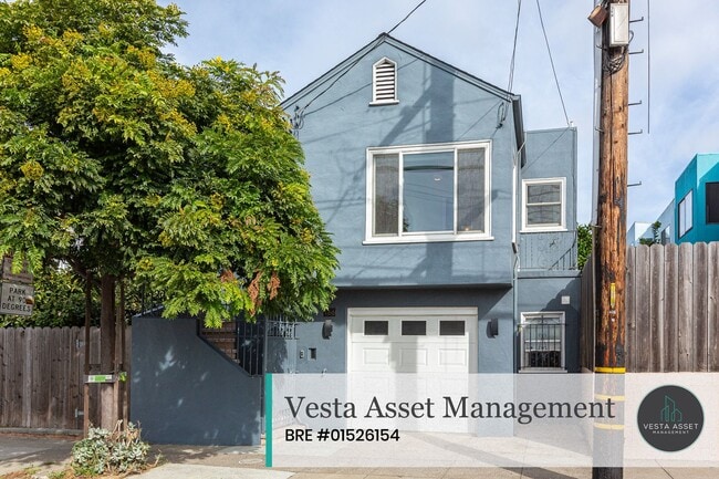 Building Photo - Bright 2BR + Office Single-Family Home wit...