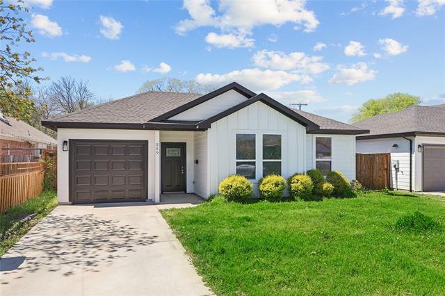 Photo - 559 Elkhart Ave