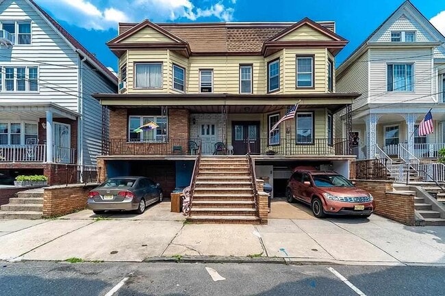 Building Photo - 79 W 16th St Rental