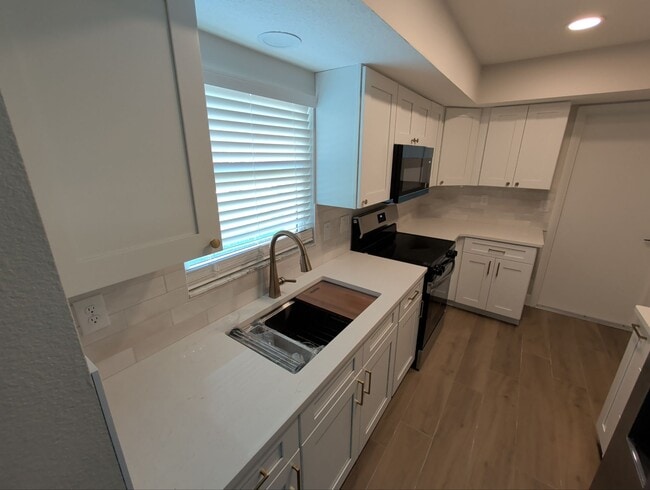 Photo - 7 Chinaberry Cir