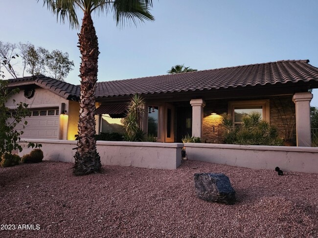 15816 E Kim Dr