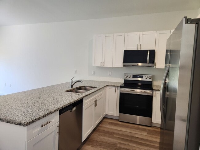 Photo - 716-718 Gilbert Ave S Unit 718 Gilbert Ave S