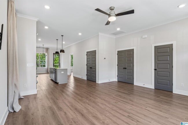 Photo - 47804780 Silas Ave