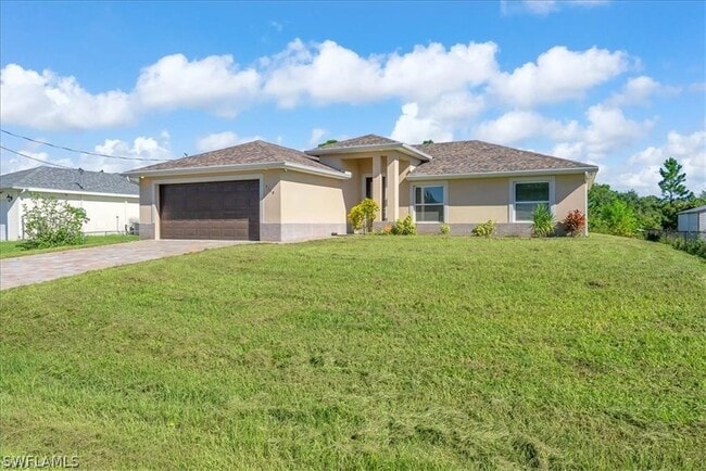 Photo - 3110 42nd St W