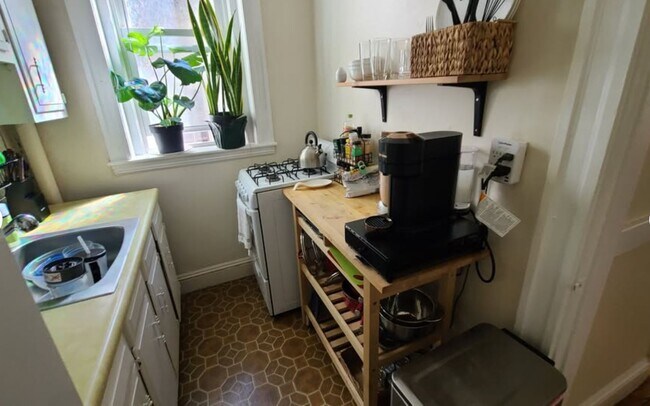 Photo - 1840 Commonwealth Ave Unit 8
