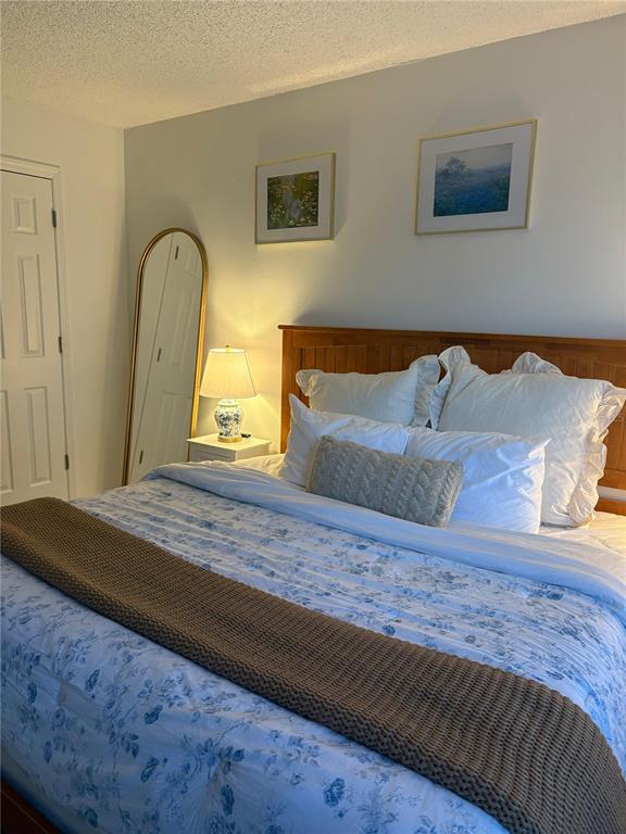 Photo - 988 Sweetbrier Dr House