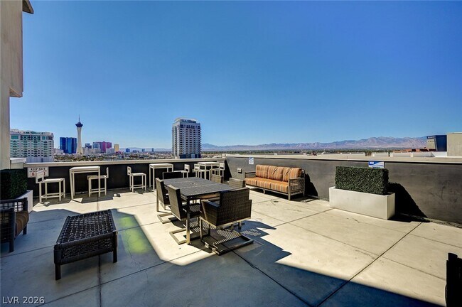 Photo - 353 E Bonneville Ave Unit 569