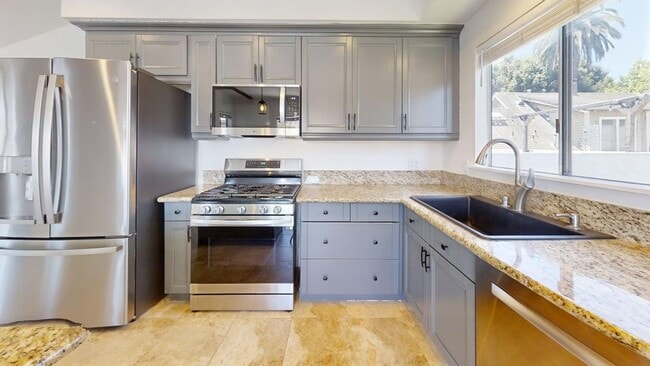 Photo - 2BD/1BA Apartment in Belmont Heights Unidad 630 Mira Mar Avenue (Upstairs Back )