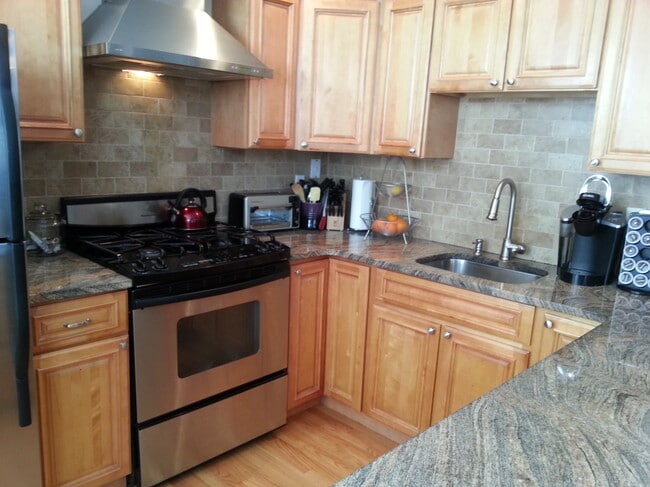 Building Photo - 25 Aldrich St Unit 25