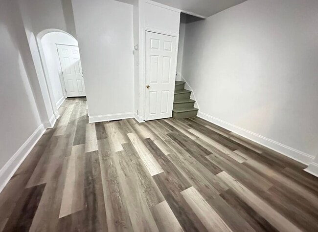 Photo - 2663 Webb St