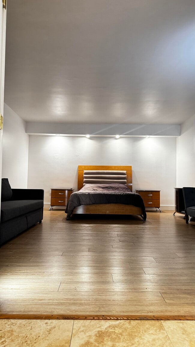 Photo - 999 Brickell Bay Dr