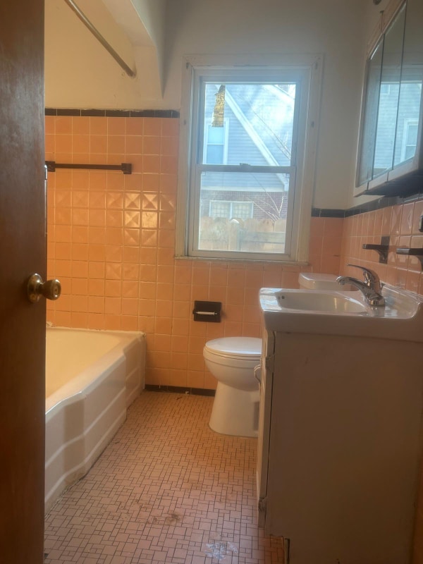 Photo - 6515 Woodmont Ave