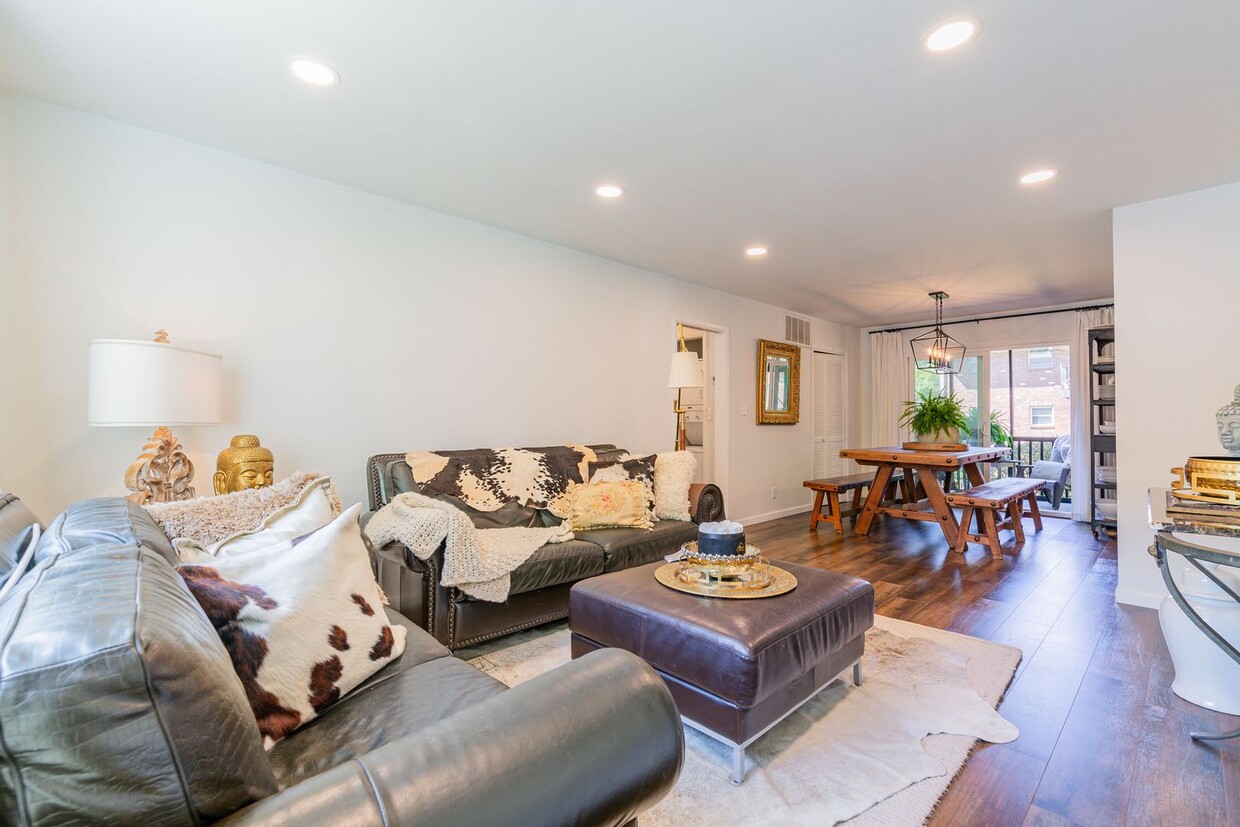 Fully Furnished 2 Bed/1 Bath Condo in High... - Fully Furnished 2 Bed/1 Bath Condo in High...