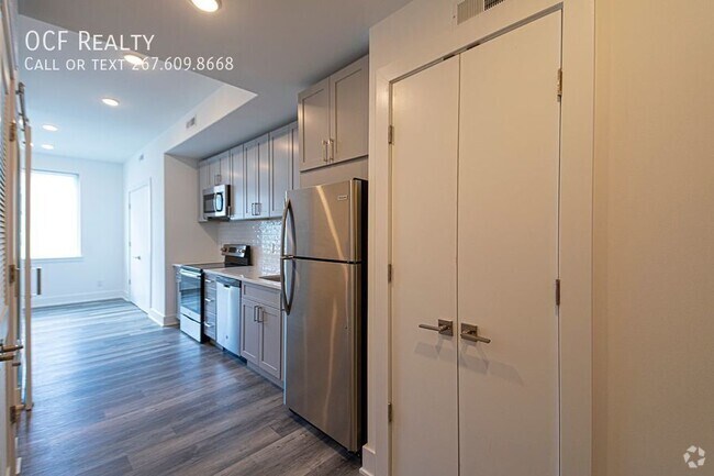 Building Photo - 1245 Ridge Ave Unit 410 Rental