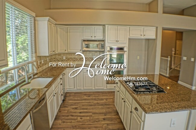 Photo - 4742 Village Green Pkwy