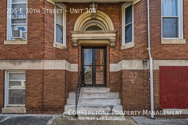 Photo - 205 E 30th St Unidad 304