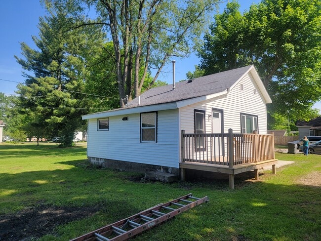 Photo - 237 E Arbor St