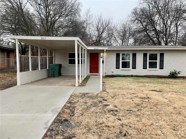 Building Photo - 2017 E Hillbrook St Rental