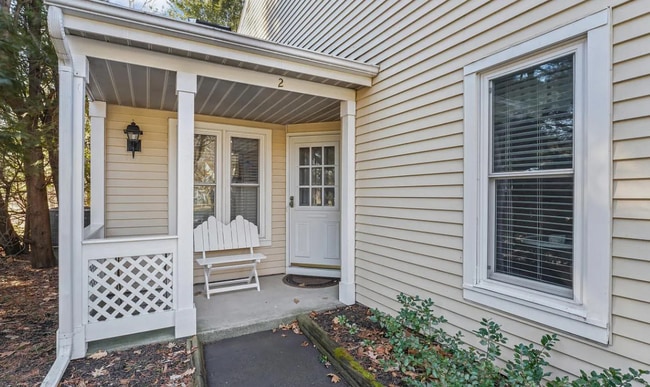 2 Stoney Creek Dr