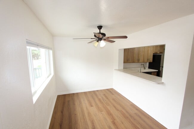 Photo - 4 bedroom Sunnyside Home