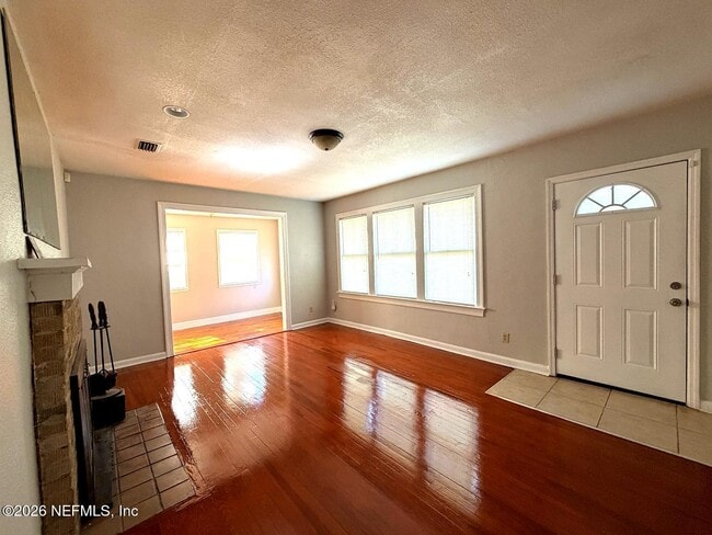 Photo - 2414 Prospect St