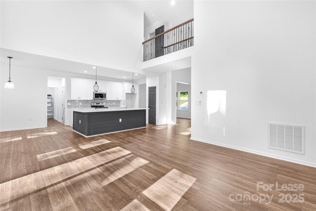 Photo - 114 Cotswold Ct