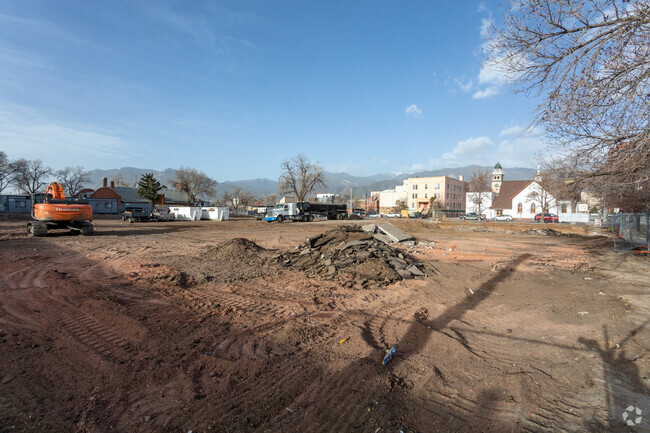 Building Photo - Avian Rental