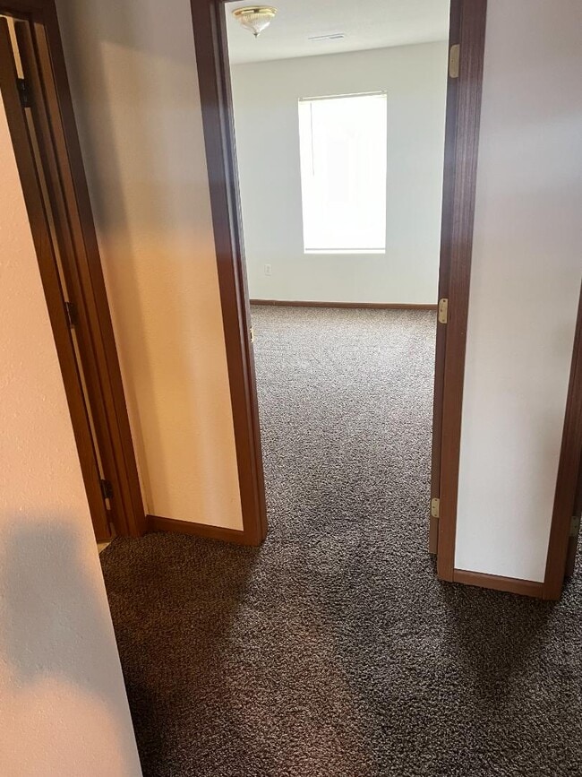 Photo - 100 Aldergate St