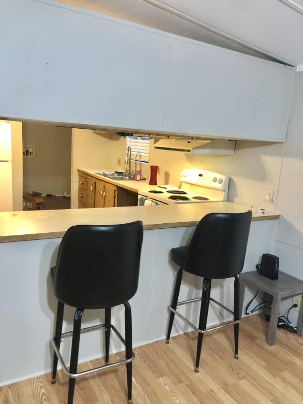 Photo - 6138 Young St