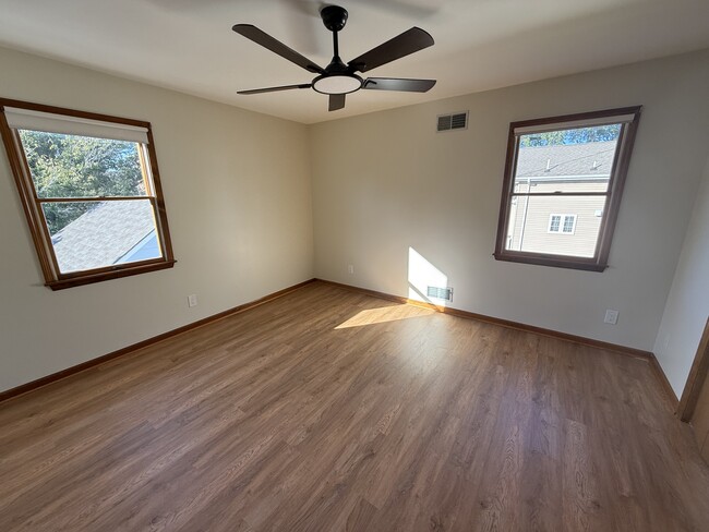 Photo - 119 E 11th St Unidad 2