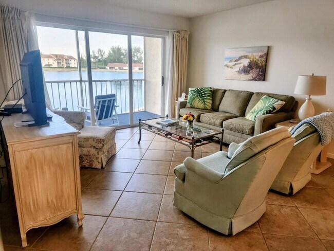 4436 NE Ocean Blvd Unit E2