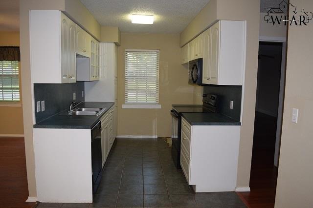 Photo - 1302 Bluejay Dr