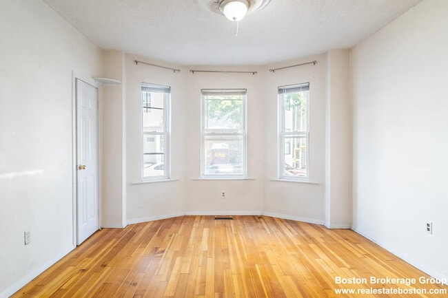 Photo - 20 Howell St Unit 2
