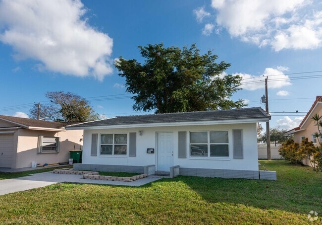 Building Photo - 8524 NW 57th Ct Rental