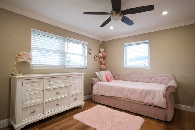 Photo - 2836 SW 4th Ct