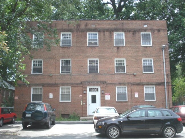 Building Photo - 311 Domer Ave Unit 301 Rental