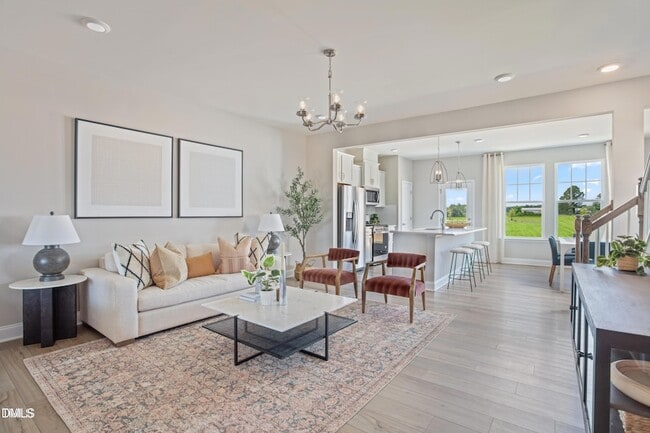 Photo - 48 Bloodroot St