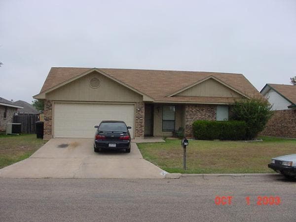 Building Photo - 742 Chaucer Dr Rental