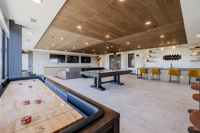 Photo - Del Via Apartments