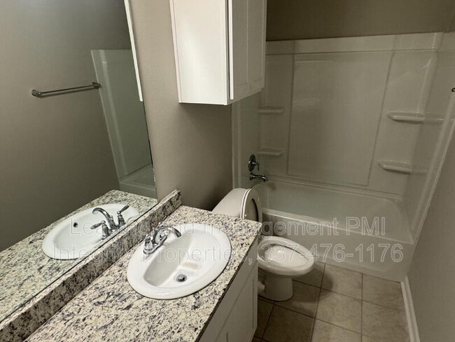Photo - 204 Verger Dr