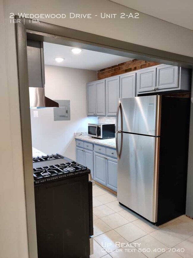 Photo - 2 Wedgewood Dr Unit 2-A2