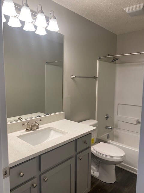 Photo - 15 Hamiltons Bay Ct