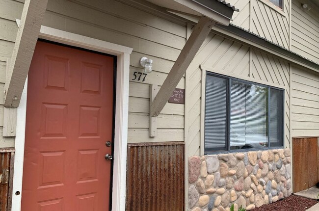 Photo - 577 E Golf Pl