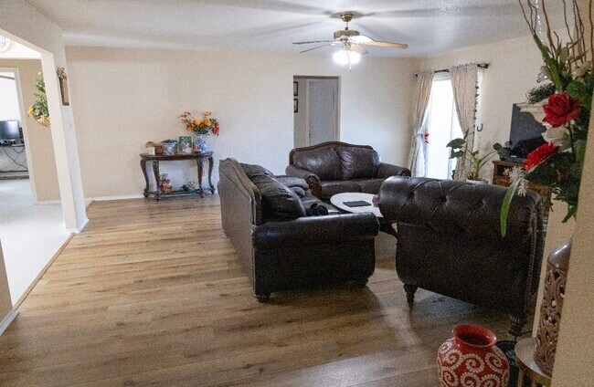 Photo - 2601 Mason Dr