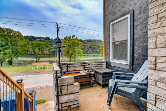 Photo - 2806 MO-76 Unit A