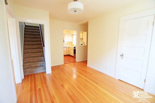 Photo - Cozy 3 Bedroom Near 4th Street - Ready to move in!