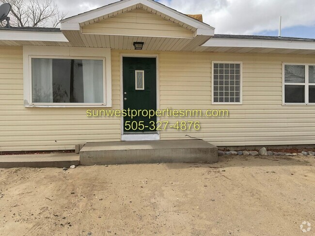 Building Photo - 4 Bed, 2 Bath House in Bloomfield